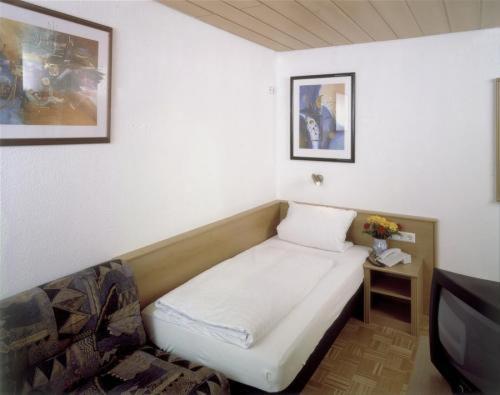 Fraenkischer Landgasthof Uettingen Room photo